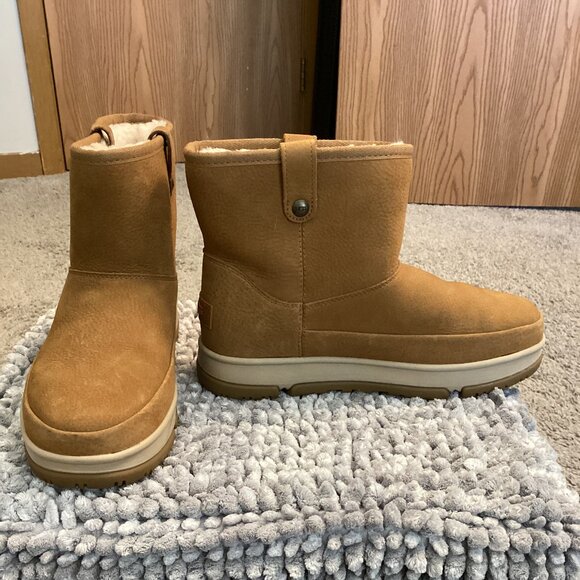 UGG Shoes - UGG Tan Winter Snow Boots | Cozy Warm Classic | Women’s 8.5